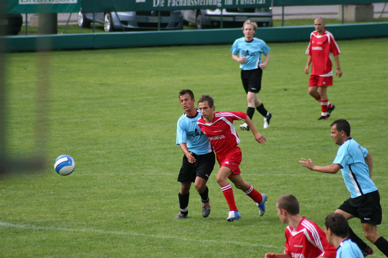 gal/Stadtturnier2007 - Spiel um Platz3 gegen Ahrntal/2007-08-12 SVR gg. SSV Ahrntal beim Stadtrurnier 051.jpg